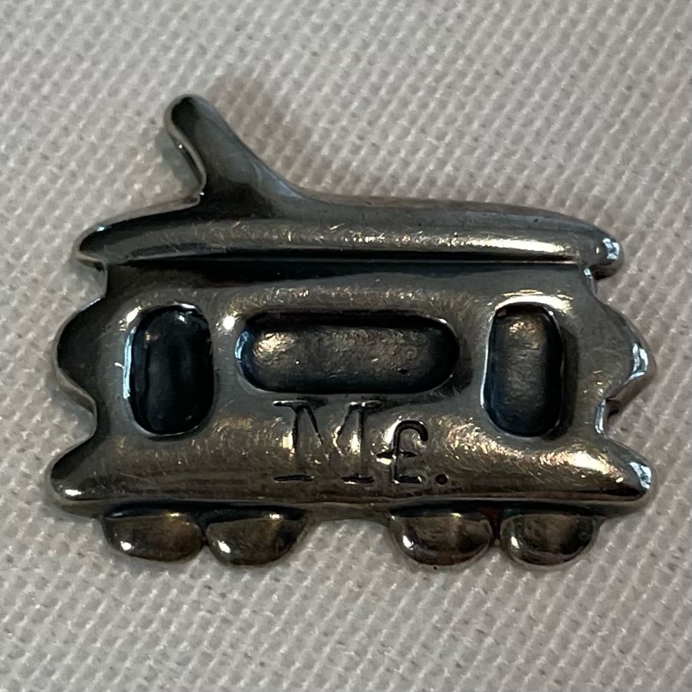 Mingnon Faget Trolly Charm